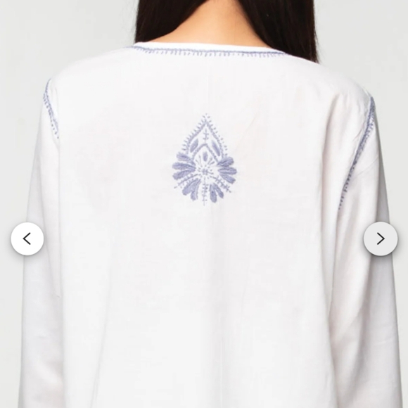 Sevya Hand Embroidered White/ Lilac Tunic NWOT SIze S - Picture 3 of 10